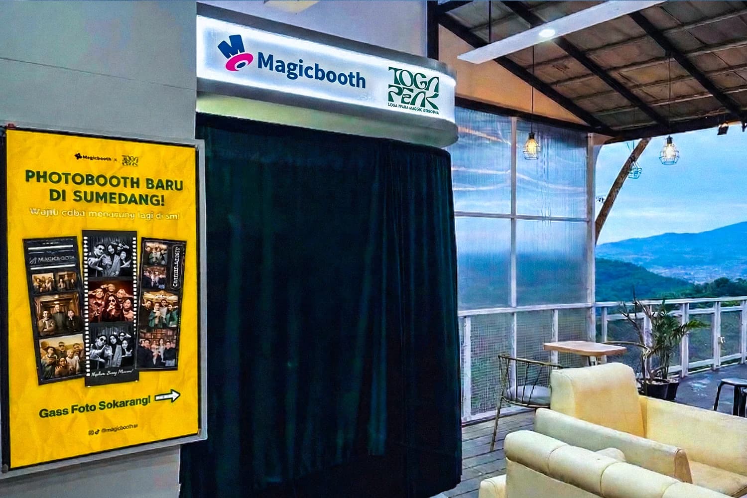 Magicbooth location Toga Peak Cafe